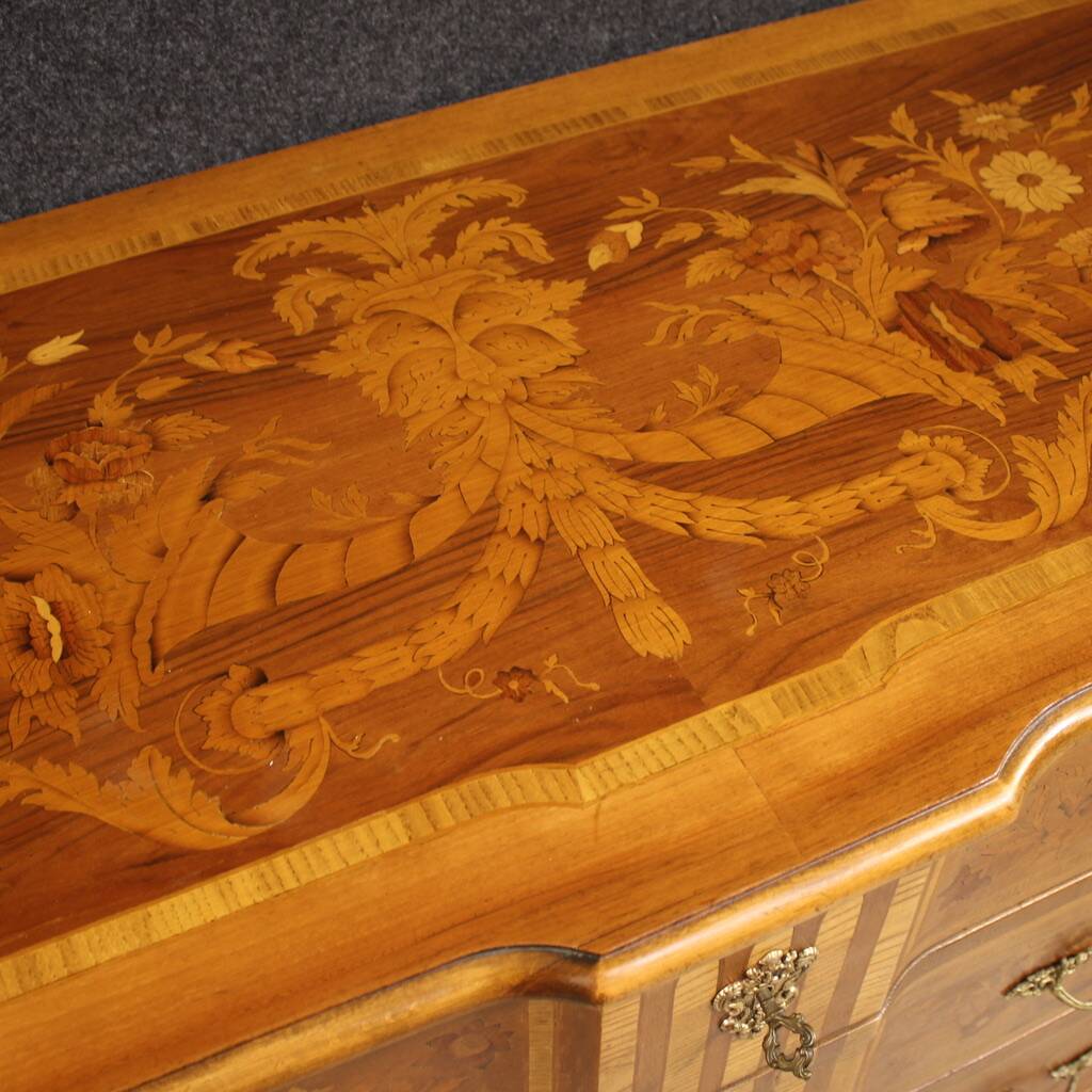 Commode en marqueterie italienne du 20e siècle
