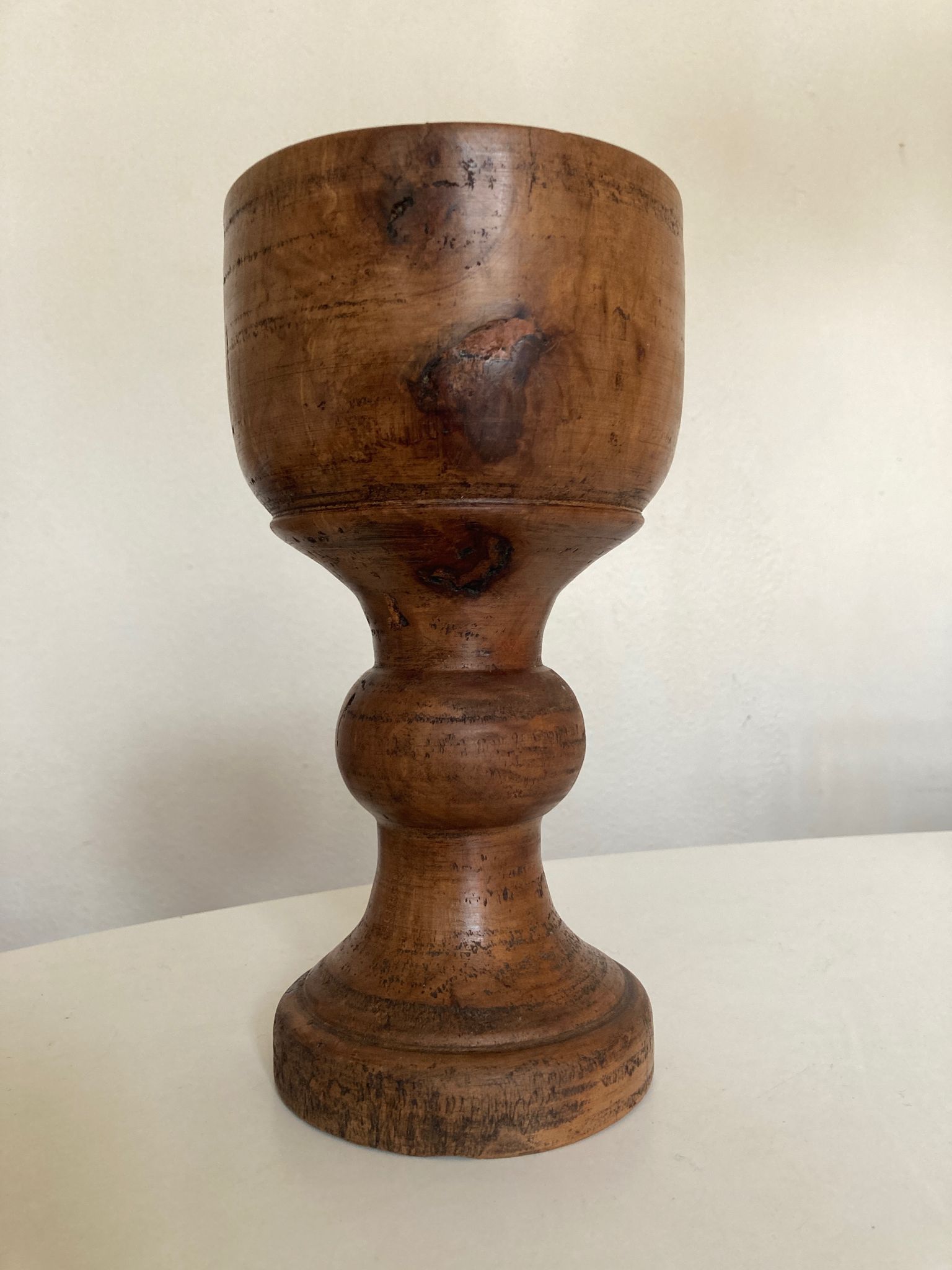 Pot cover 19th neo classic solid wood turned H24cm