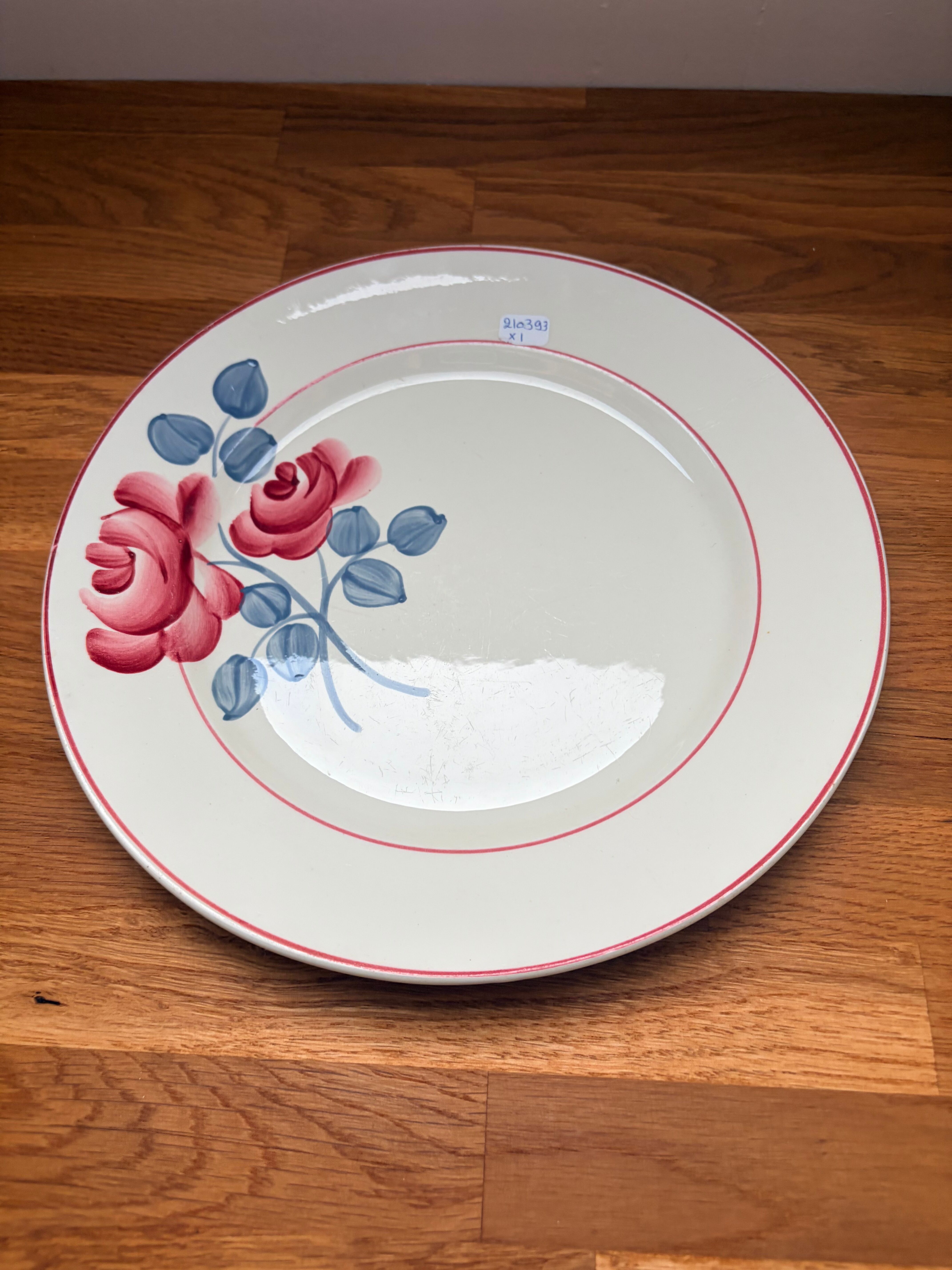 Plat rond vintage HBCM décoré à la main 210393