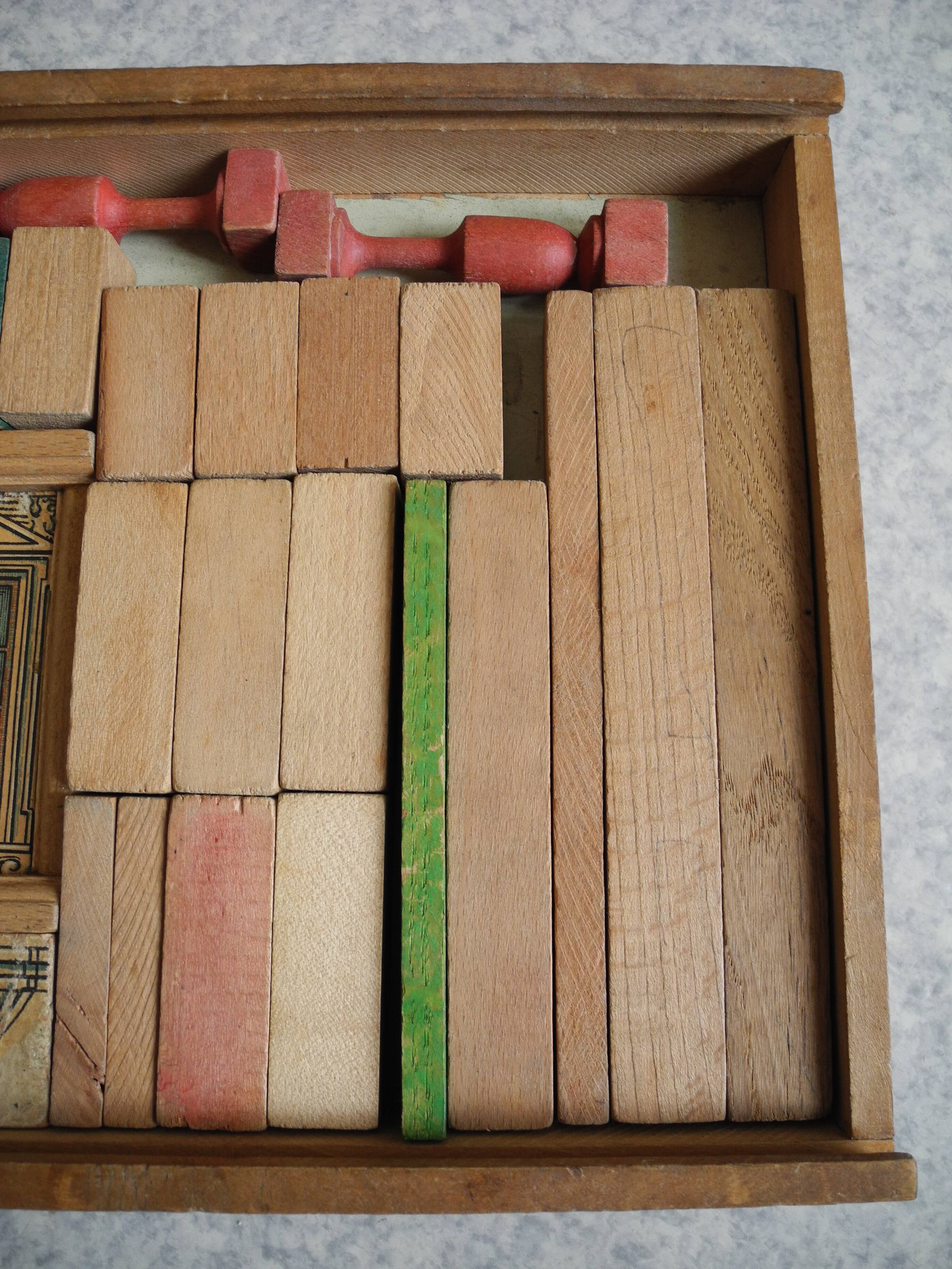 Old universal construction toy game