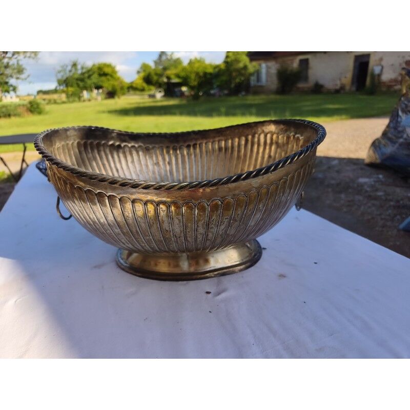 2 silver-plated baskets