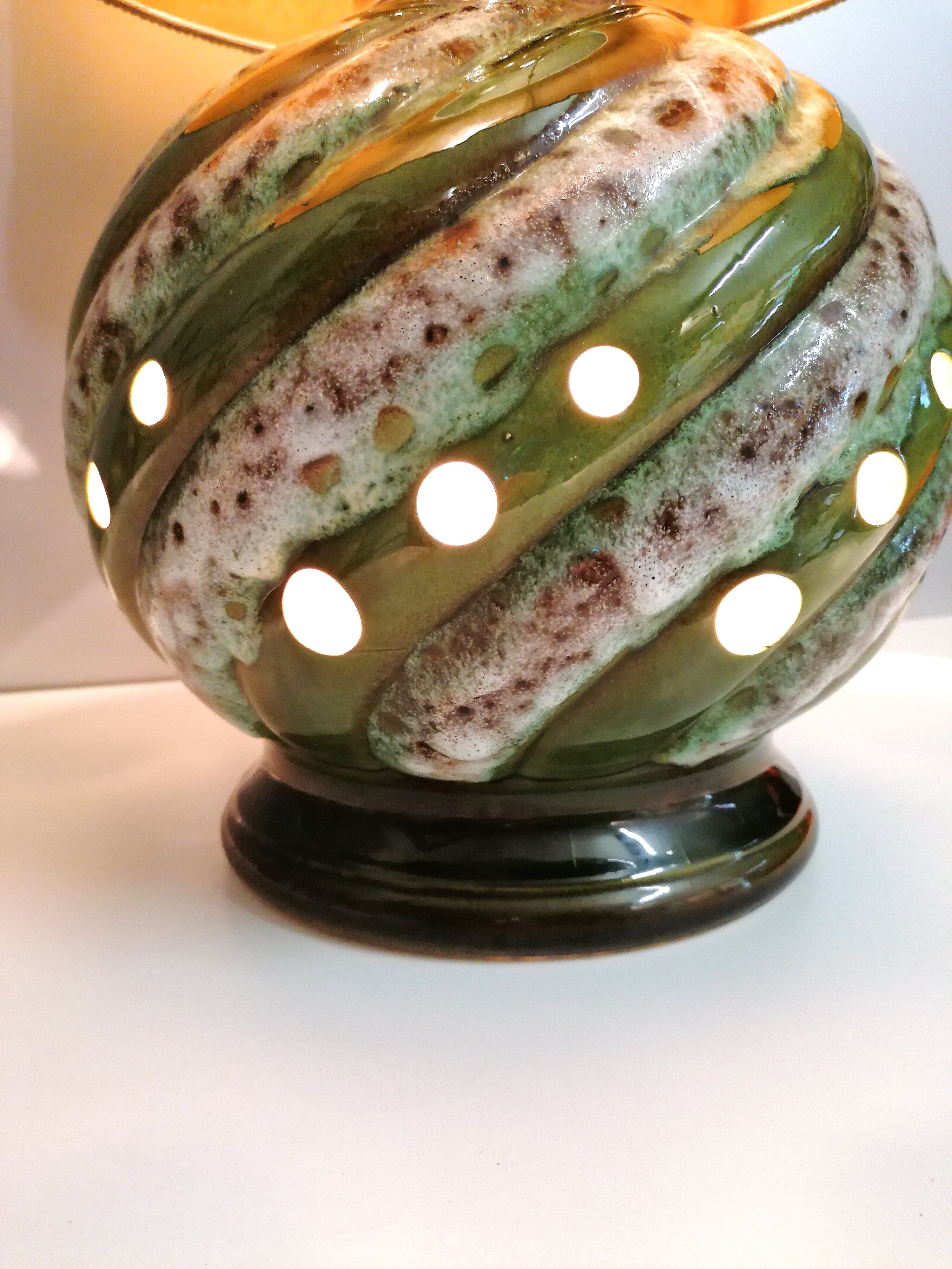 Vintage table lamp - openwork green ceramic - 60's