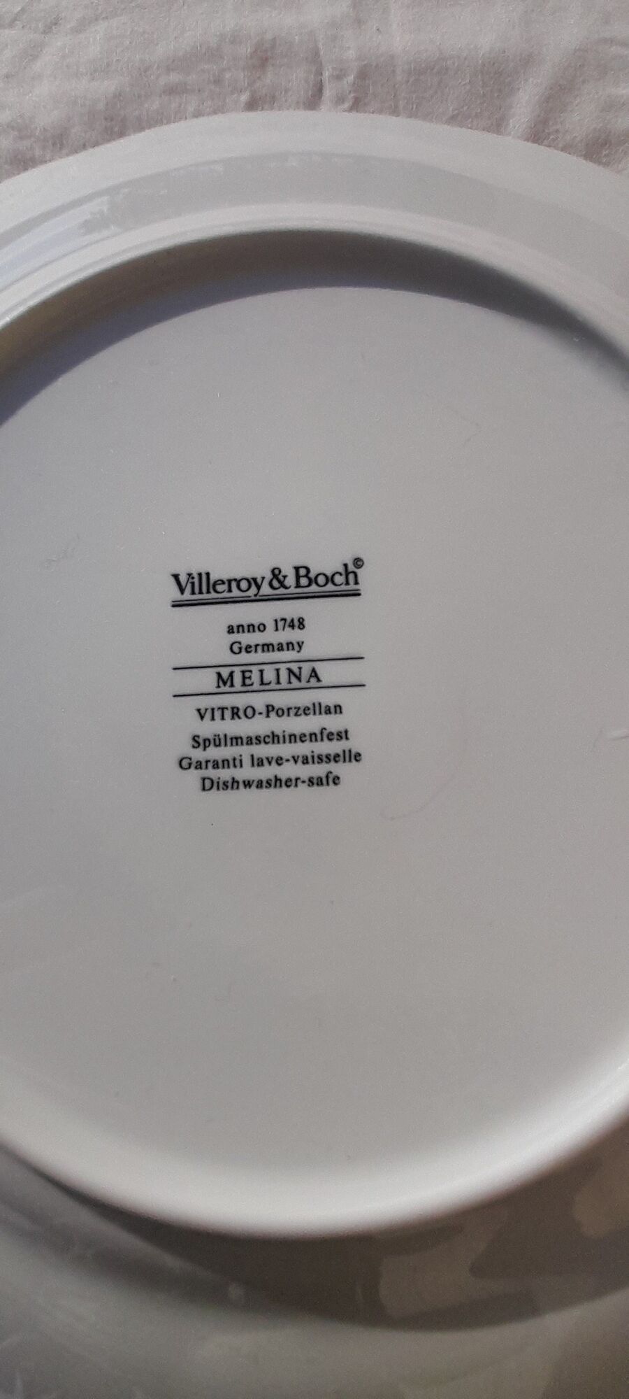 Assiette en vitro porcelaine de Villeroy & Boch modèle Melina diam 26,5 cm
