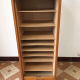 Light oak curtain binder