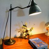 Industrial lamp to lay
