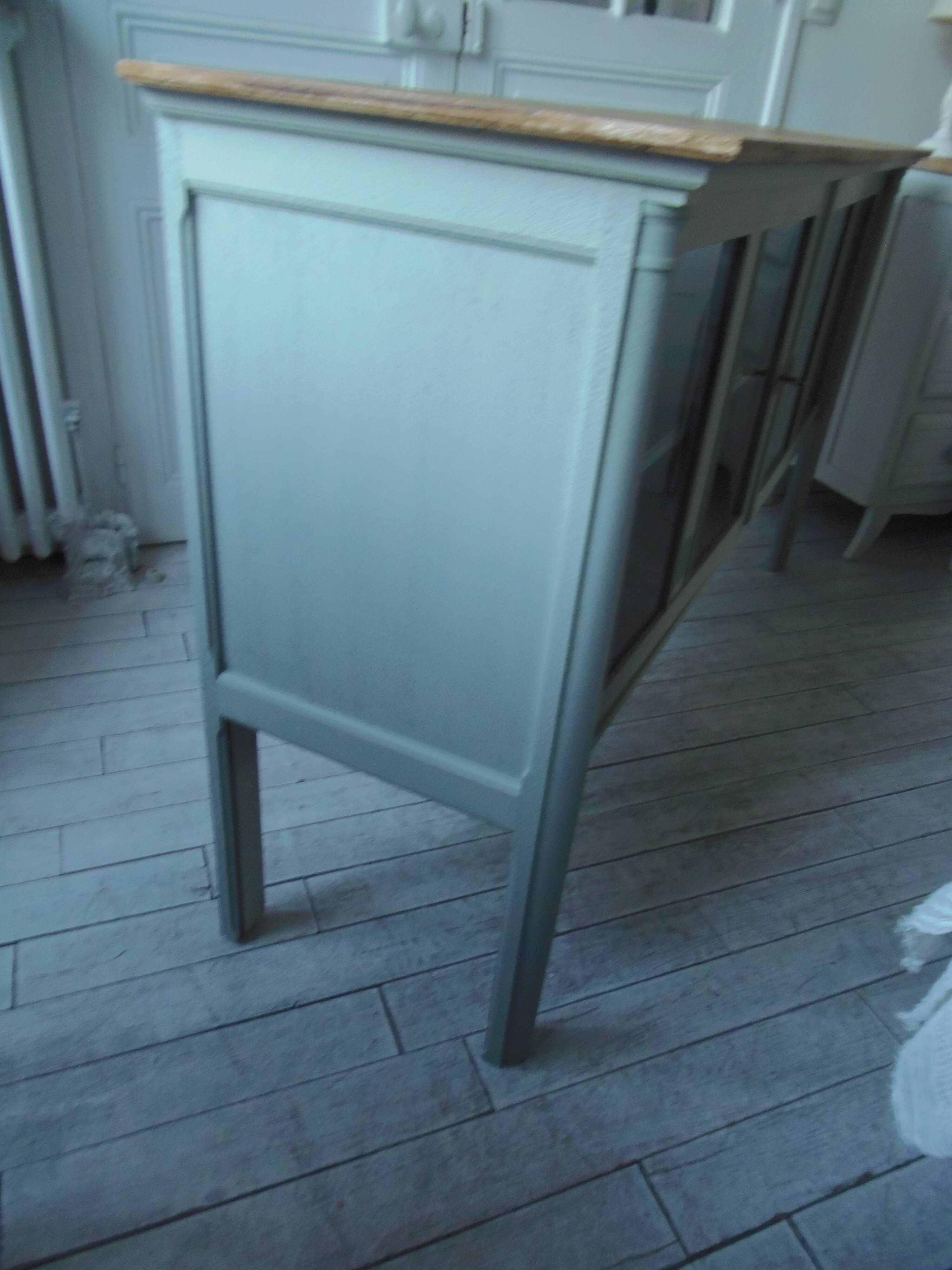 Buffet, desserte vintage réenchanté en vert de gris, plateau  bois.