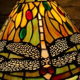 Floor lamp style tiffany dragonfly décor