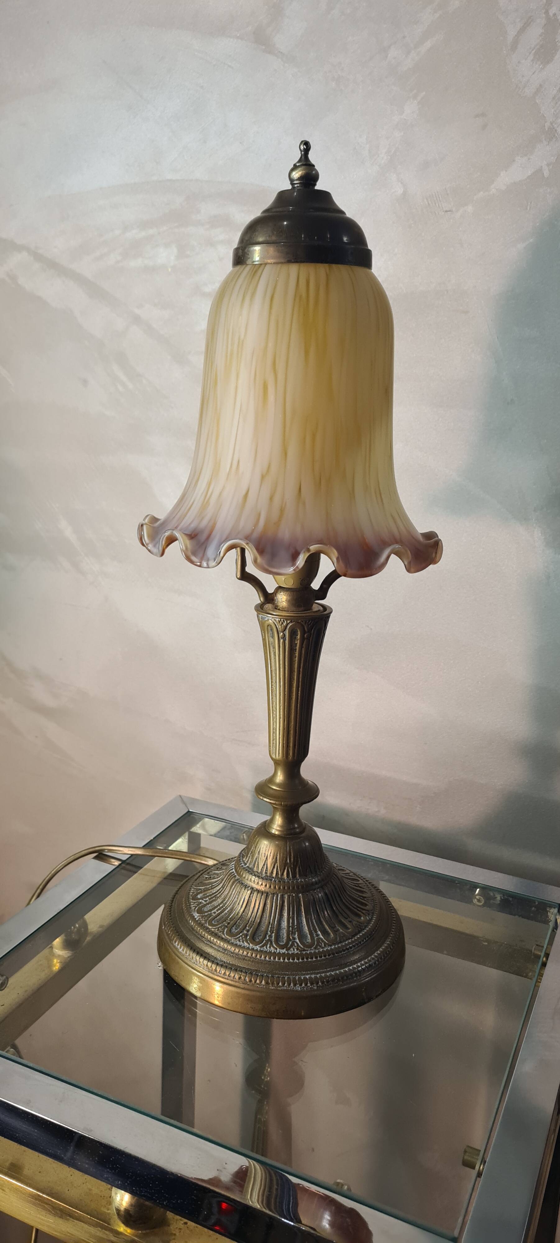 Art deco bronze lamp with pretty purple tulip, 41x15 electricity ok
