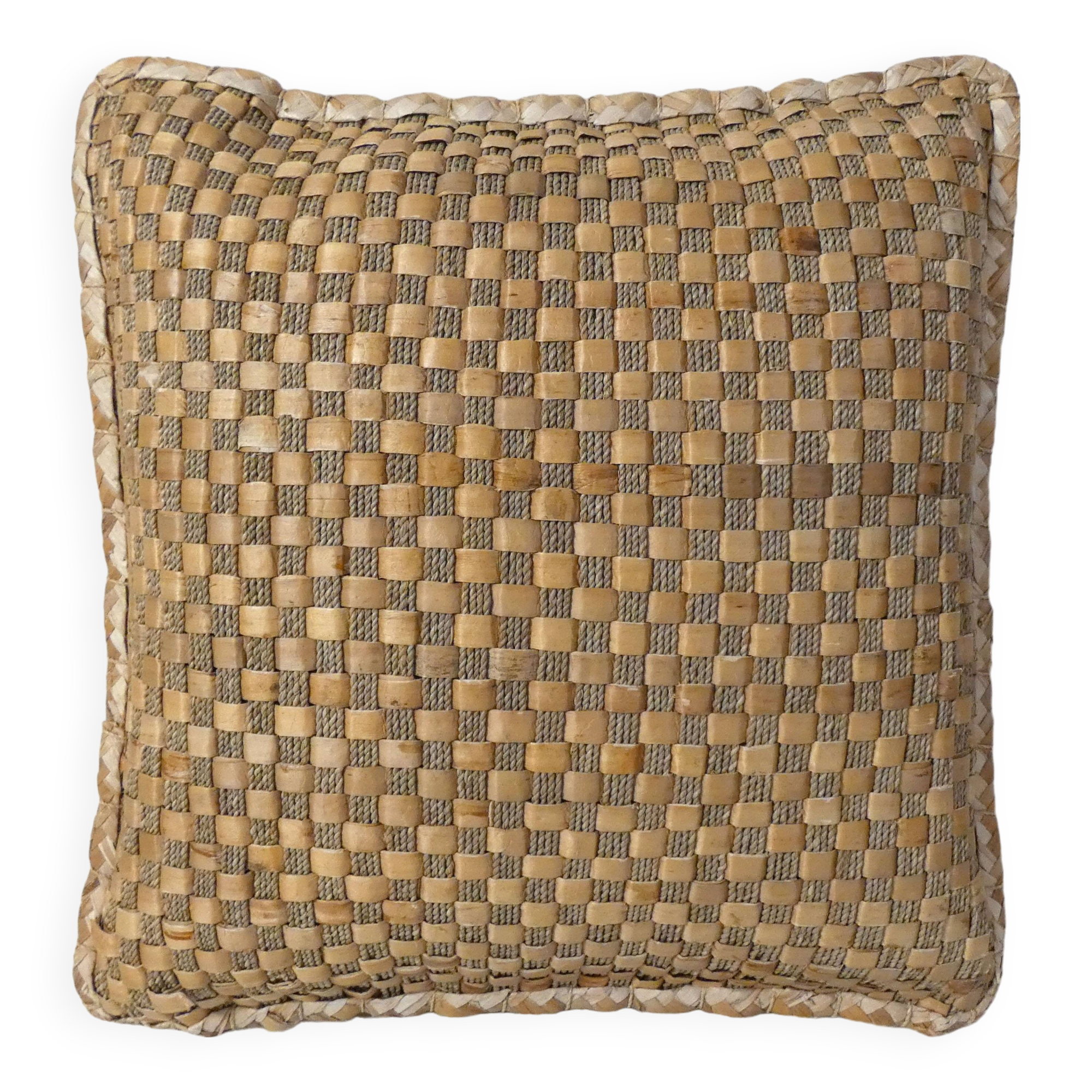 Cushion in natural fibers coconut rattan sea rush