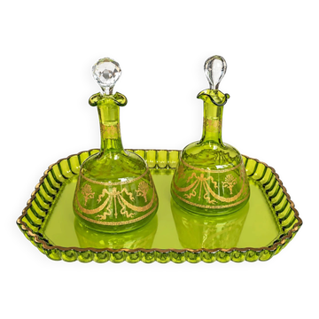 Liqueur service