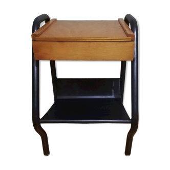 Table de chevet d'internat