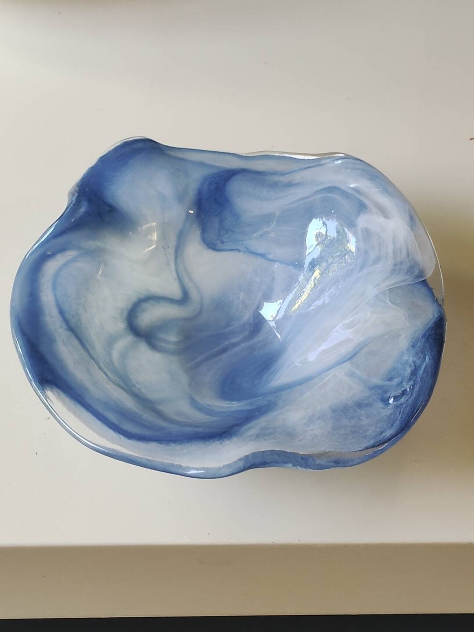 Large organic floral empty pocket. In glass/crystal