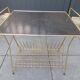 table d'appoint porte disques vinyles, laiton , grillage perforé 1960