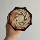 Petit vase en verre torsadé rose translucide