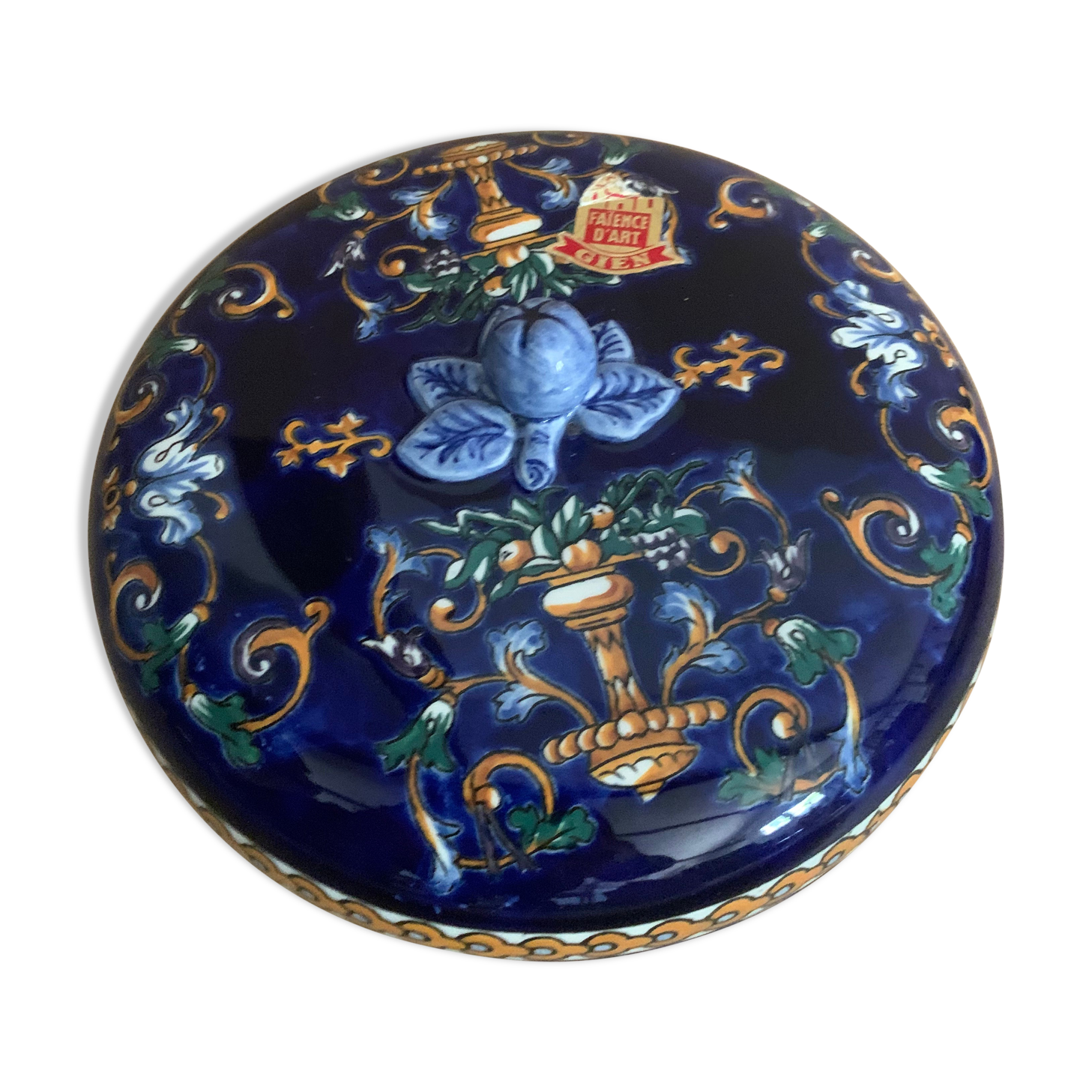 Gien's earthenware candy