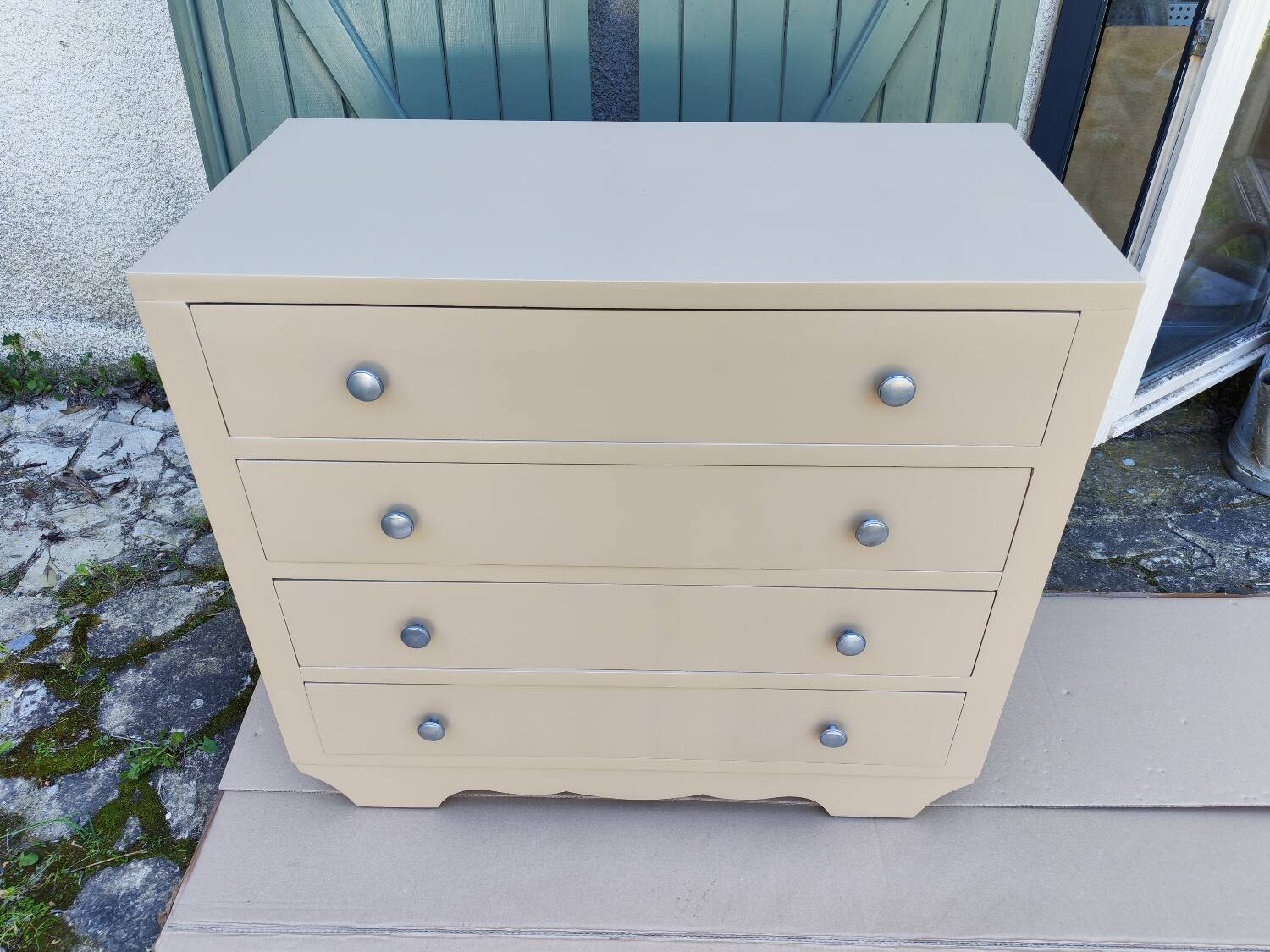 Commode vintage rénovée