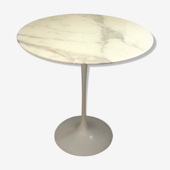 Side table by Eero Saarinen knoll edition of the 80s