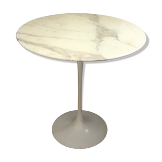 Side table by Eero Saarinen knoll edition of the 80s