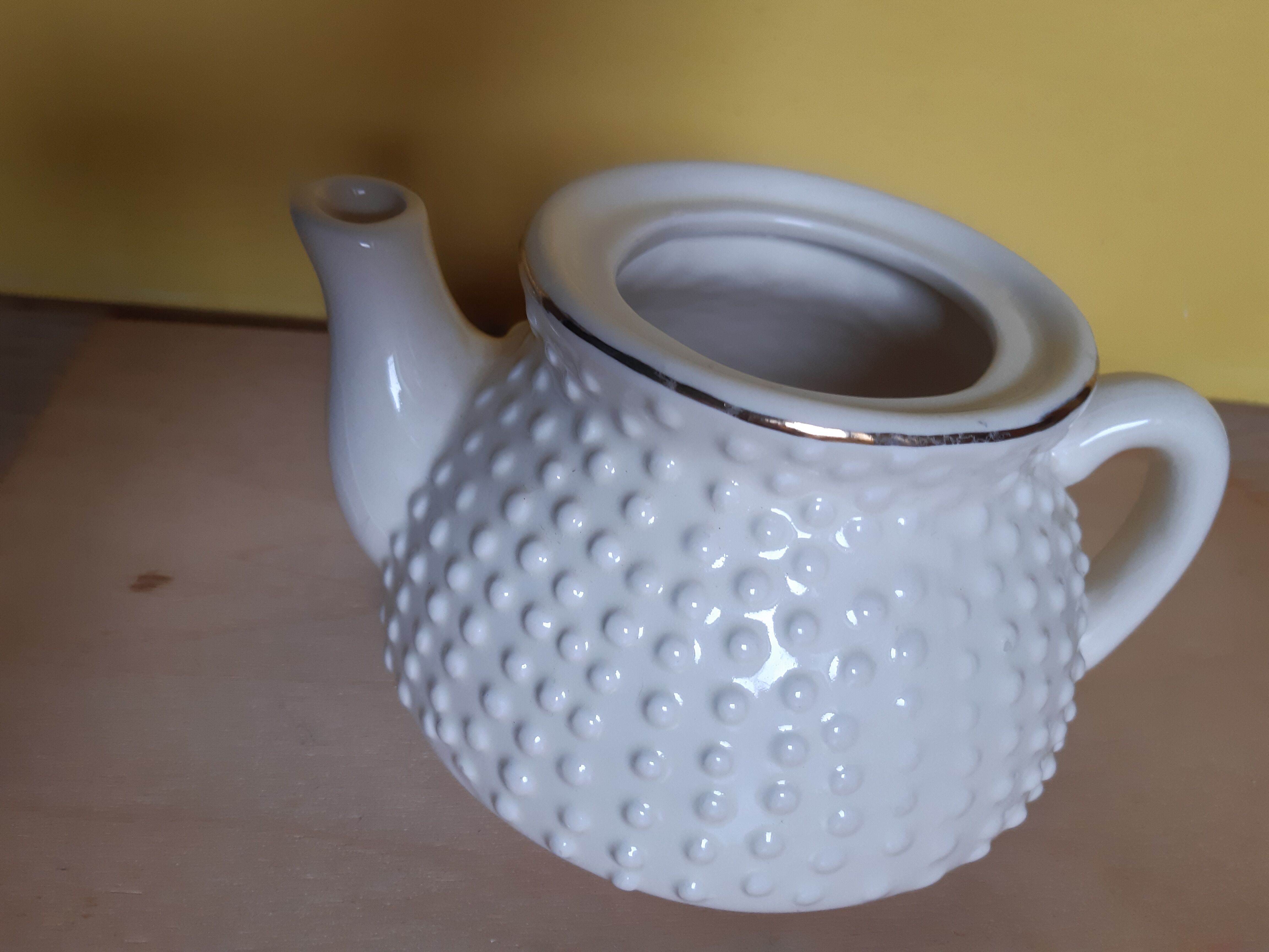 Teapot egoist 70's ceramic