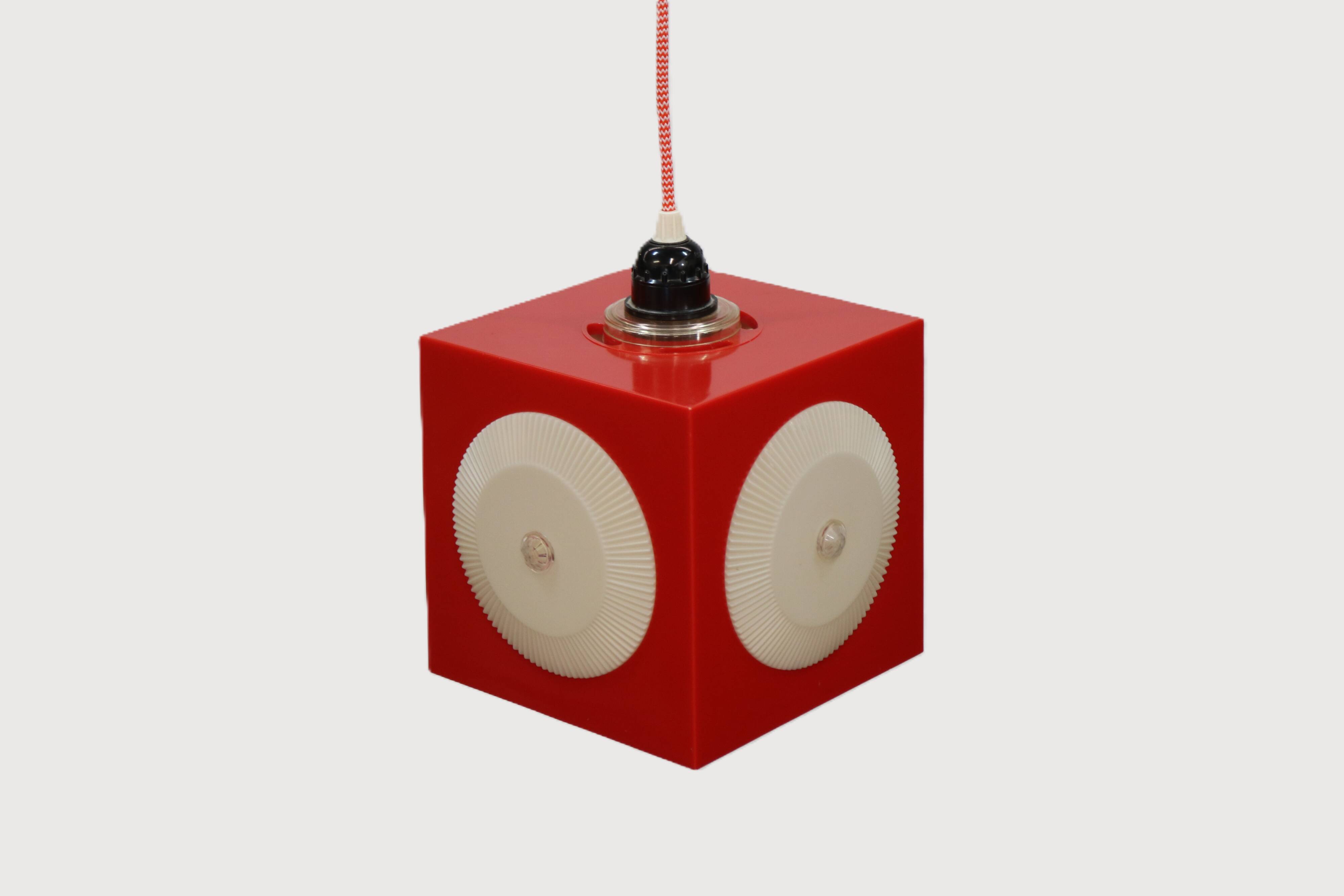 Red space age pendant lamp in plastic - 1970s lighting
