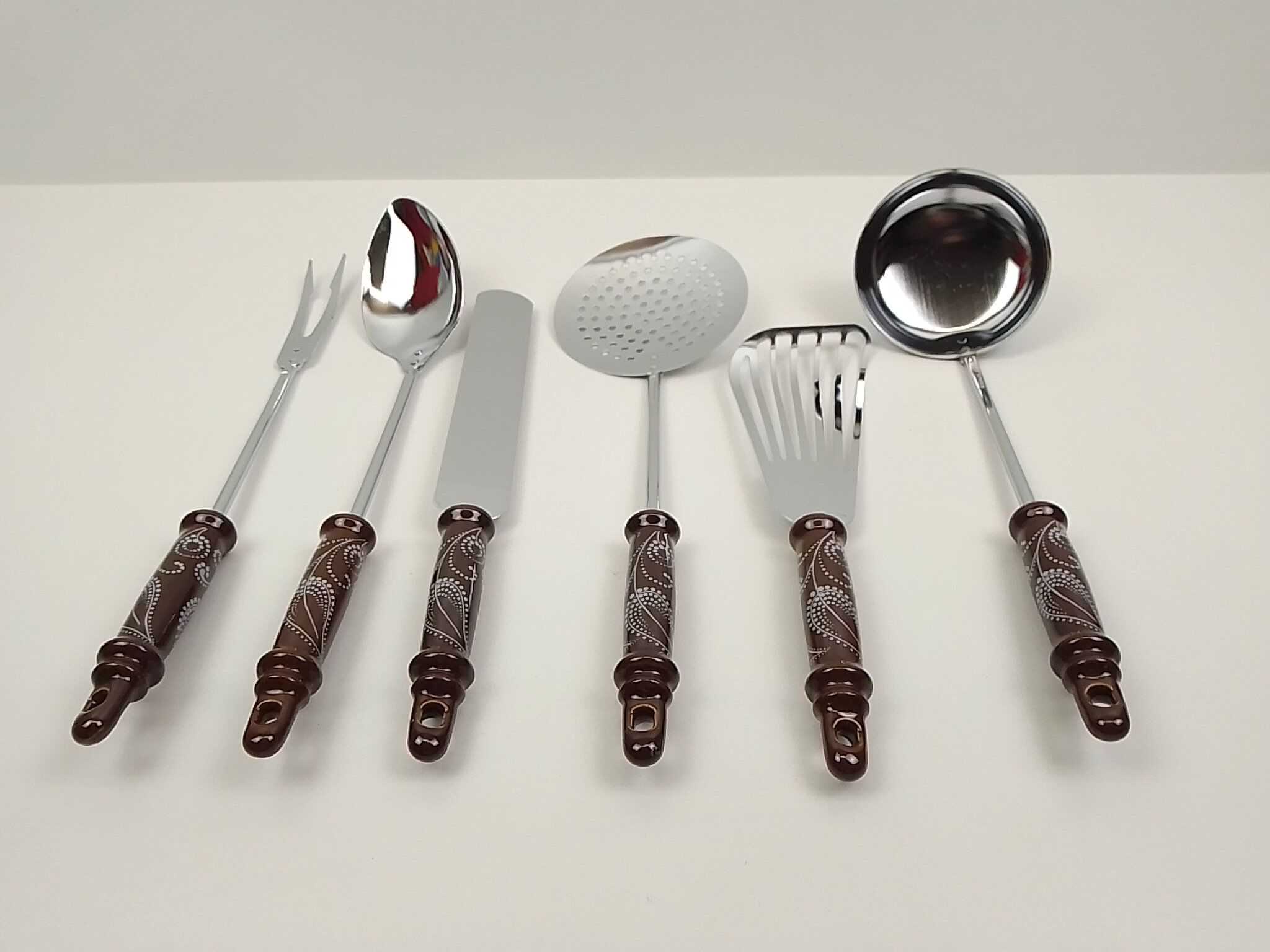 6 kitchen utensils brown ceramic sleeves