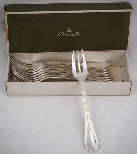 Christofle Spatours, 12 cake forks, silver-plated, excellent condition.