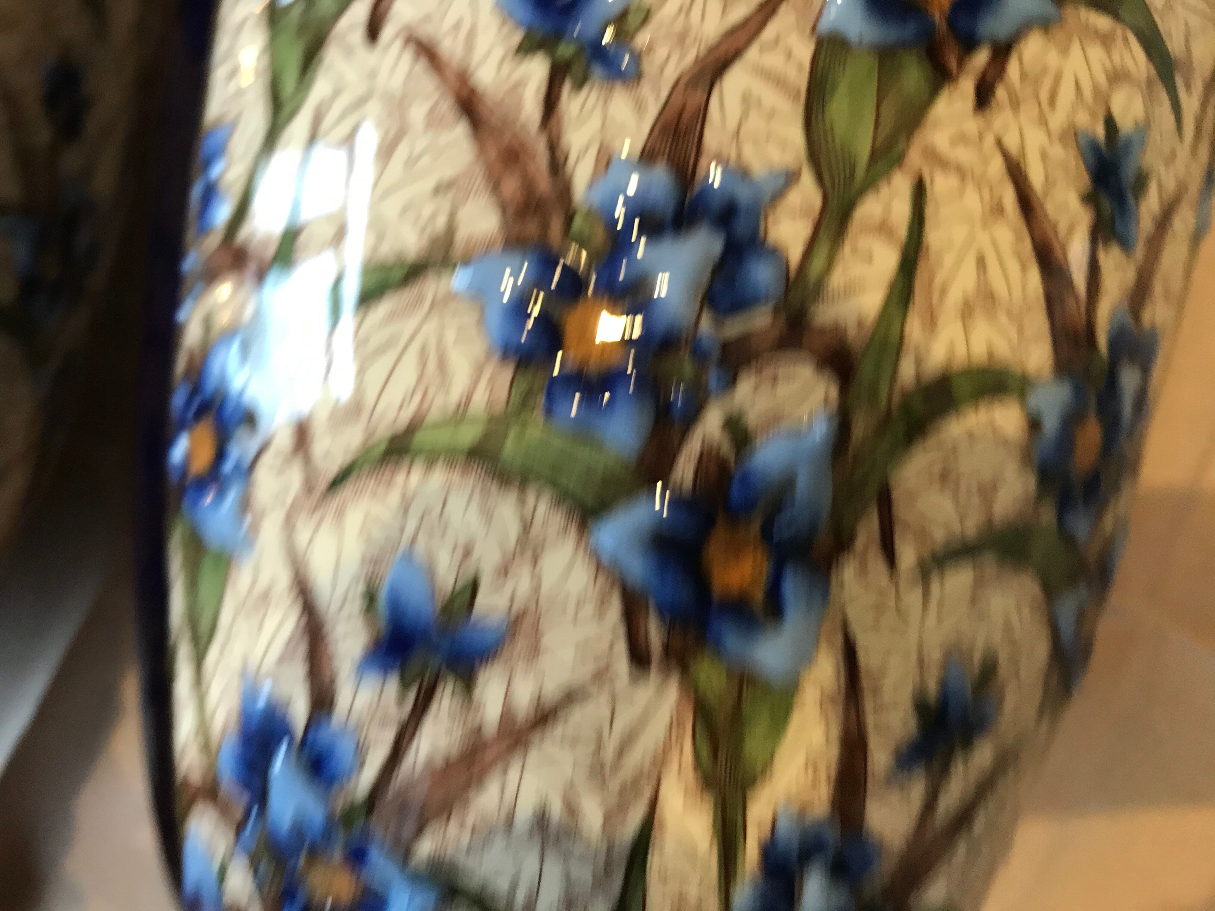 Pair of vases in 19th century fïence