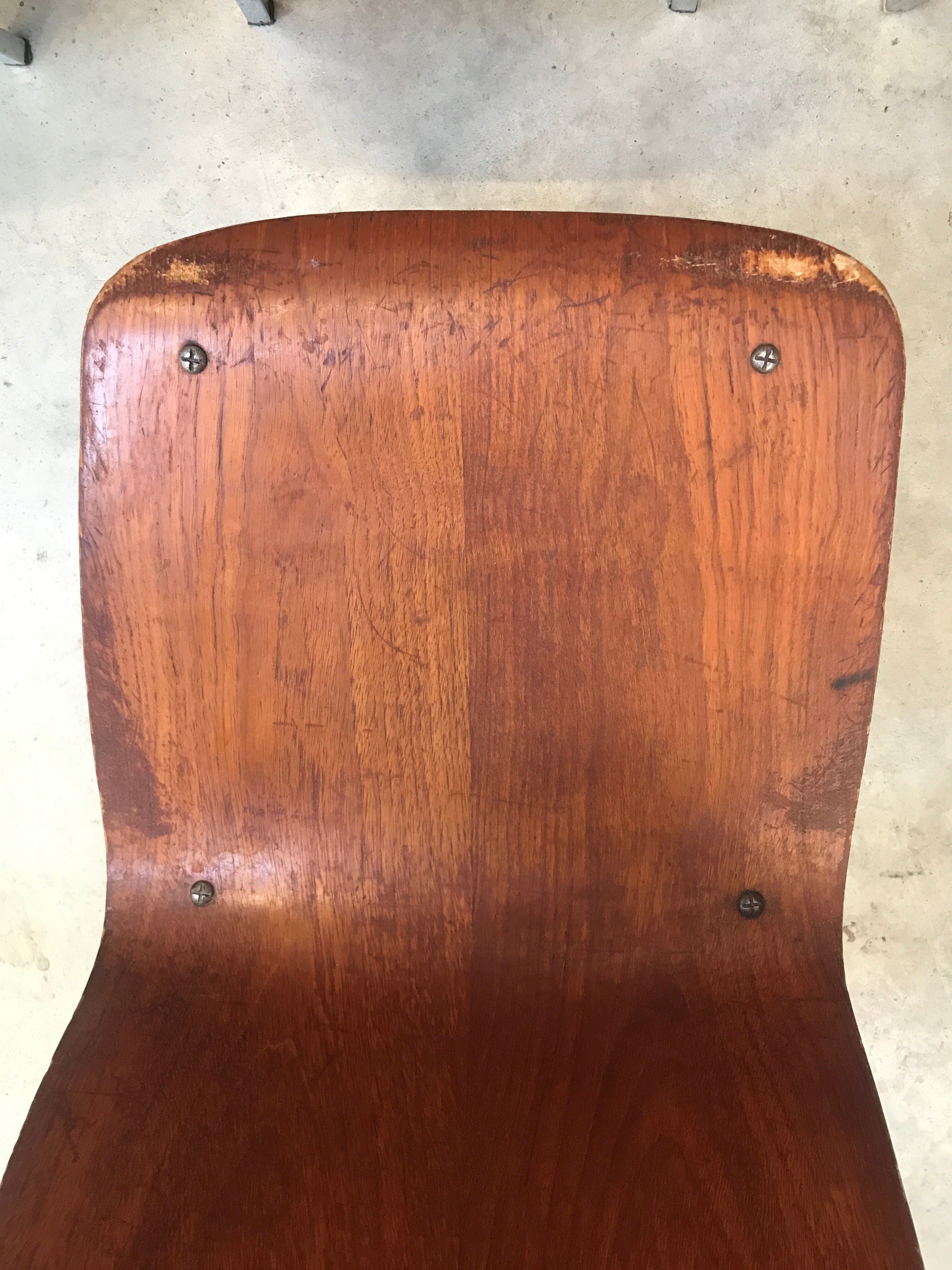 Lots of 13 vintage chairs in light wood