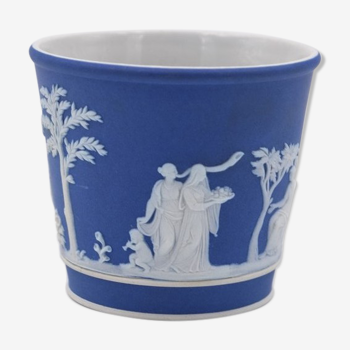 Wedgwood: old cup with antique Cobalt blue jasper ware decoration