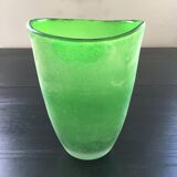 Vase vert en pâte de verre