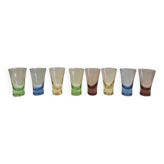 Set of 8 liqueur glasses