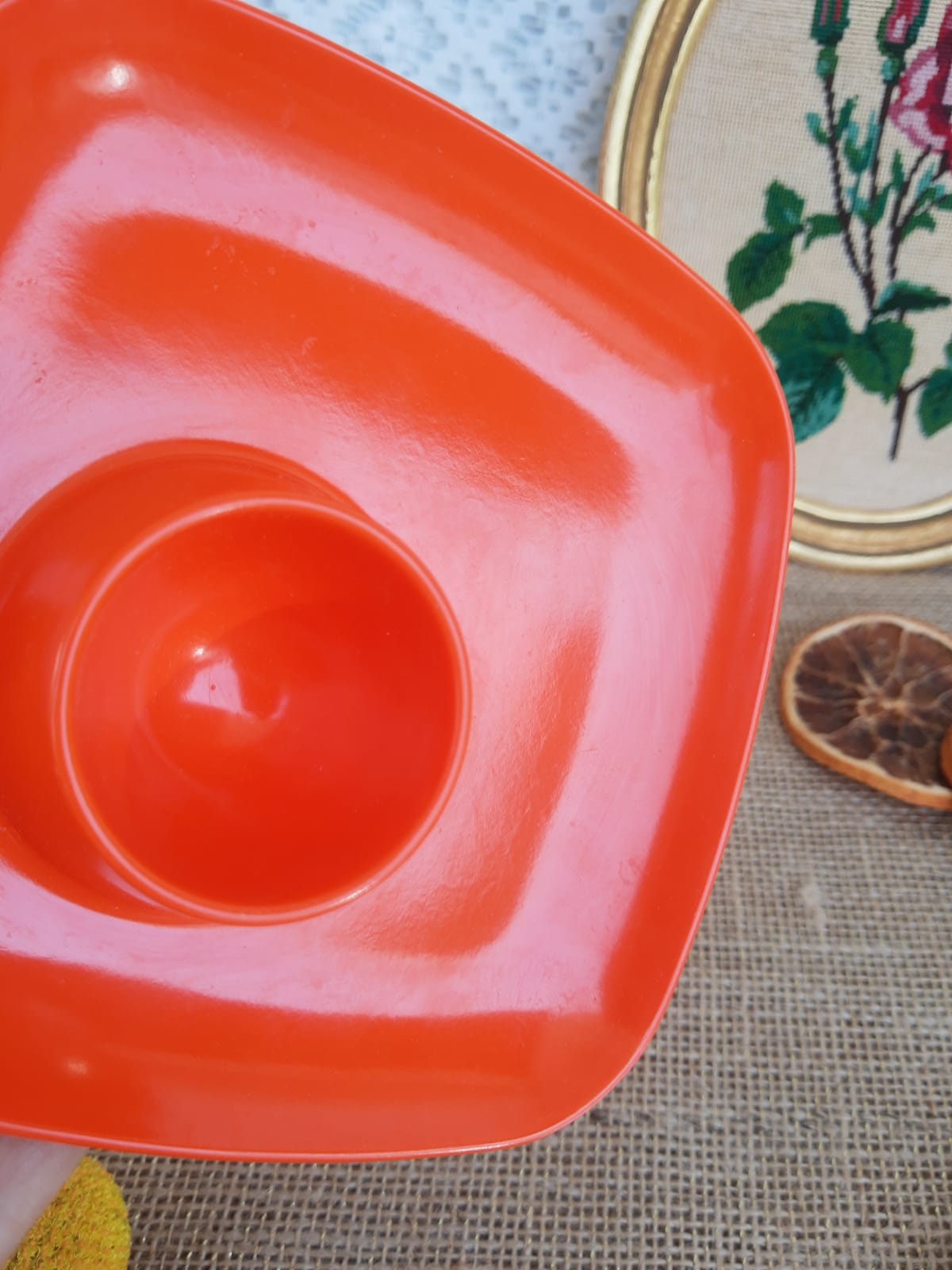 Orange melamine shell Voluform 70s