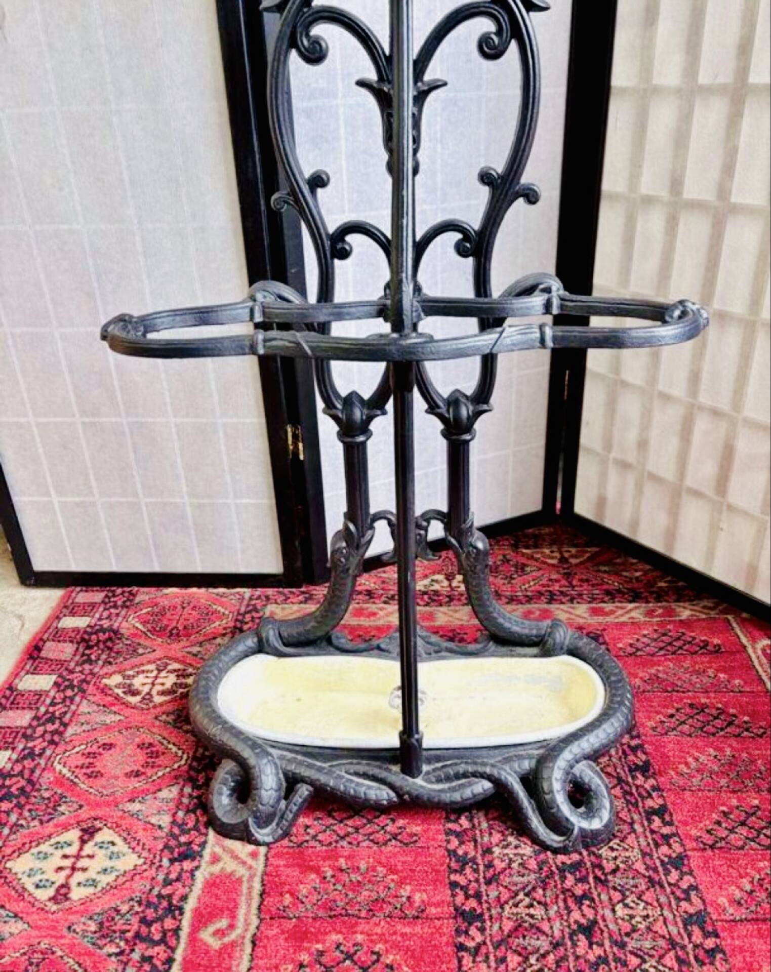 Art Nouveau coat rack in cast iron, circa 1900