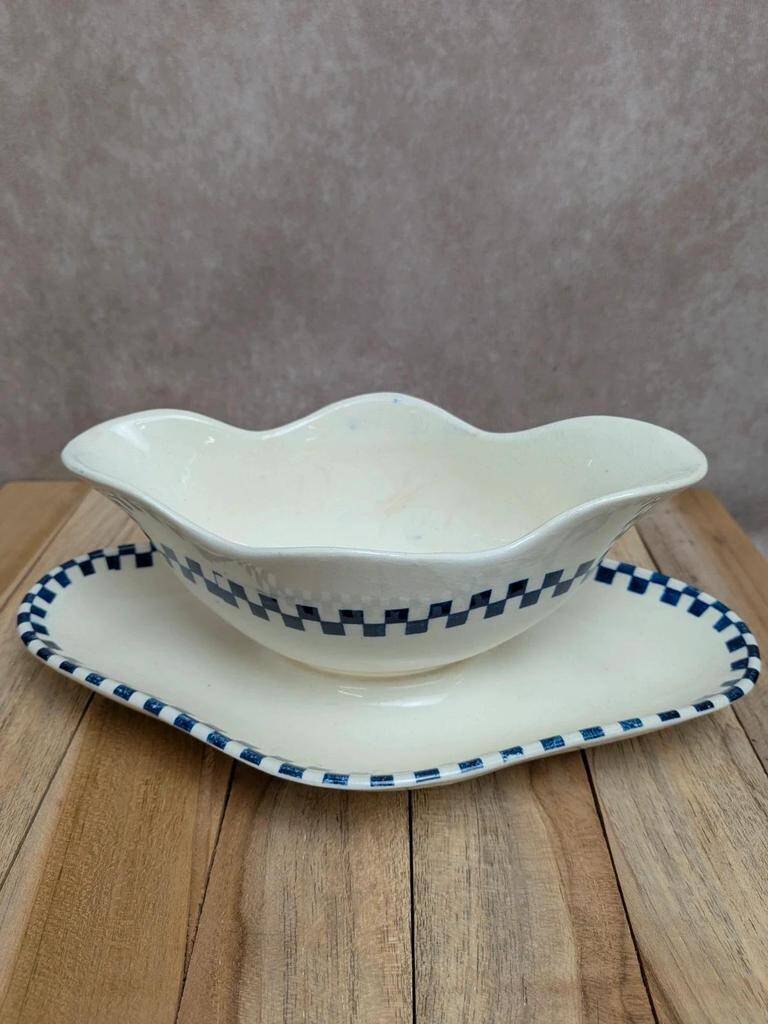 Saucière Terre de fer Salins modèle Damier