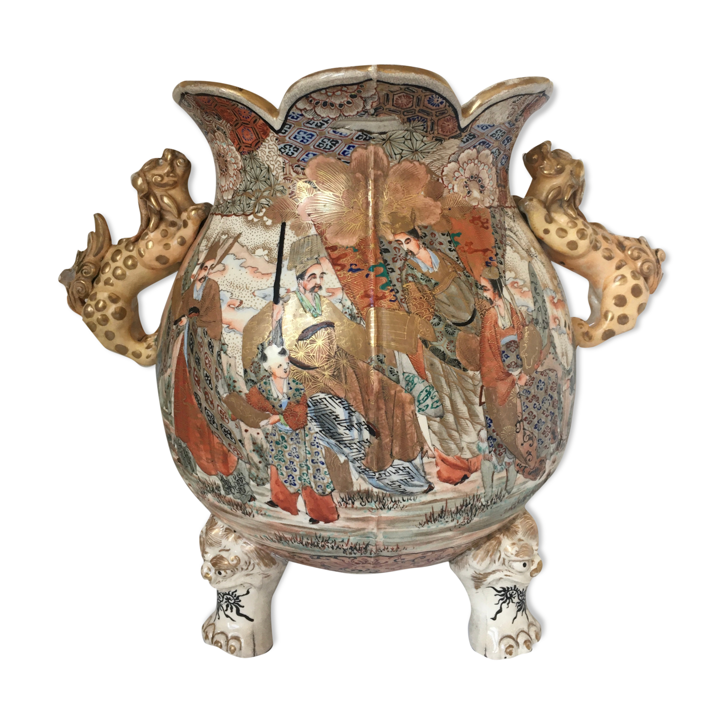 Pot brûle-parfum en faïence de Satsuma Japon vers 1900-1920