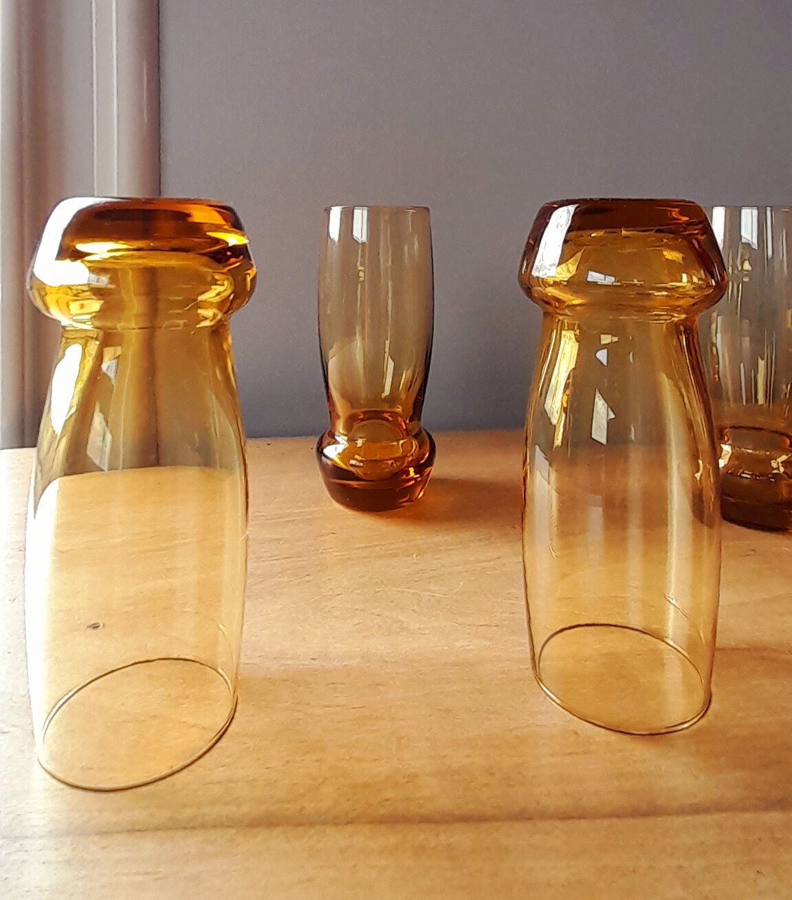 Amber glasses 70