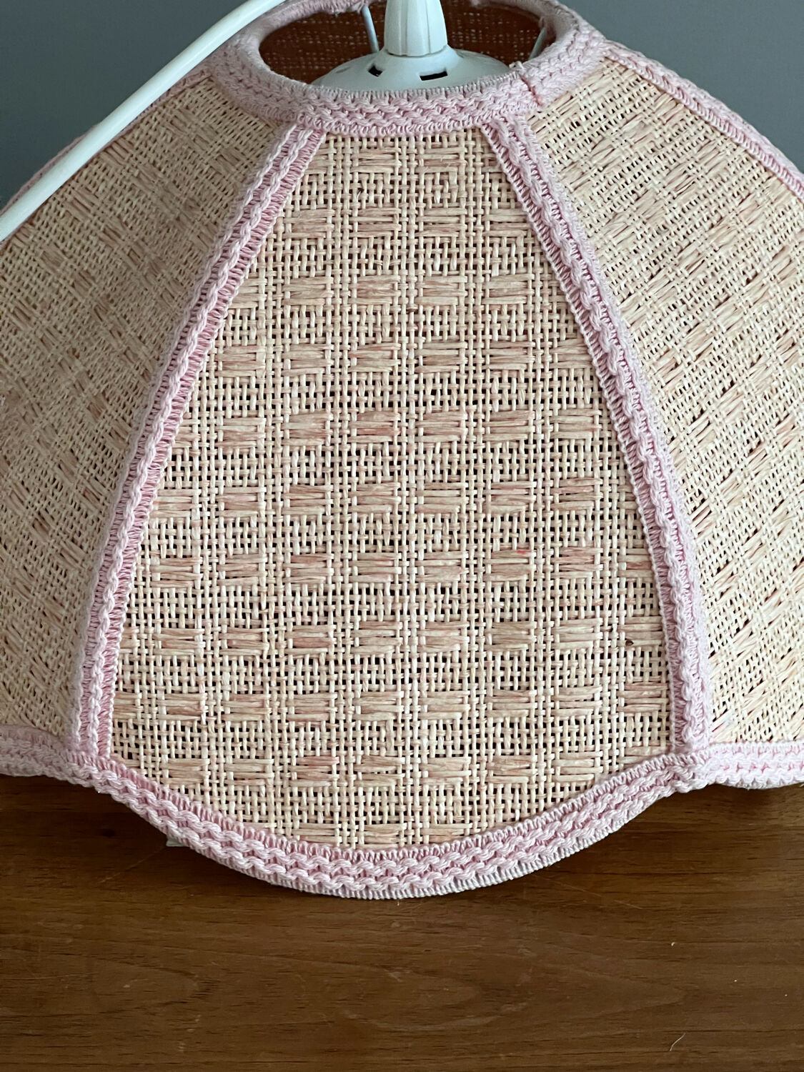 Vintage suspension in raffia and fabrics