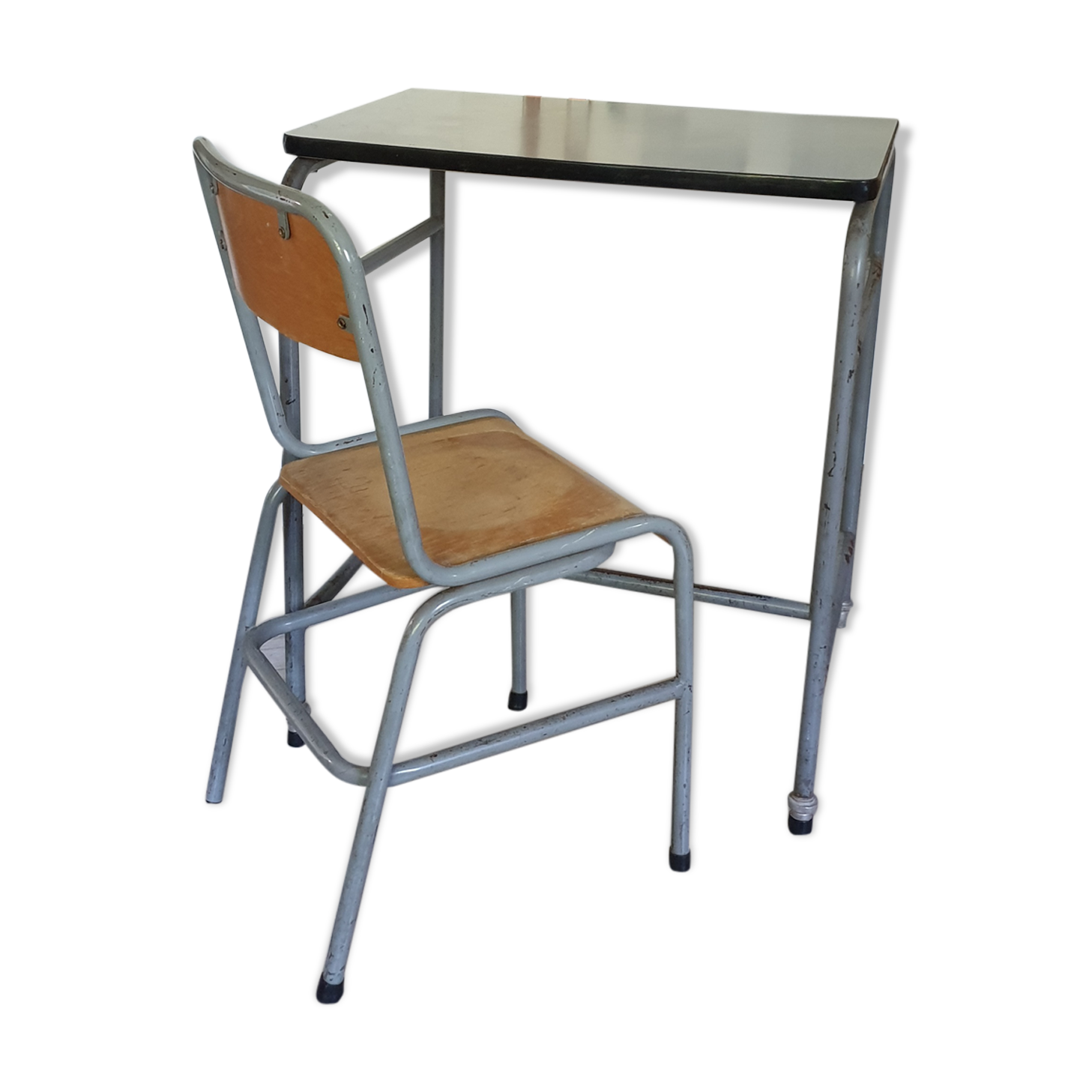 Table d'atelier et sa chaise