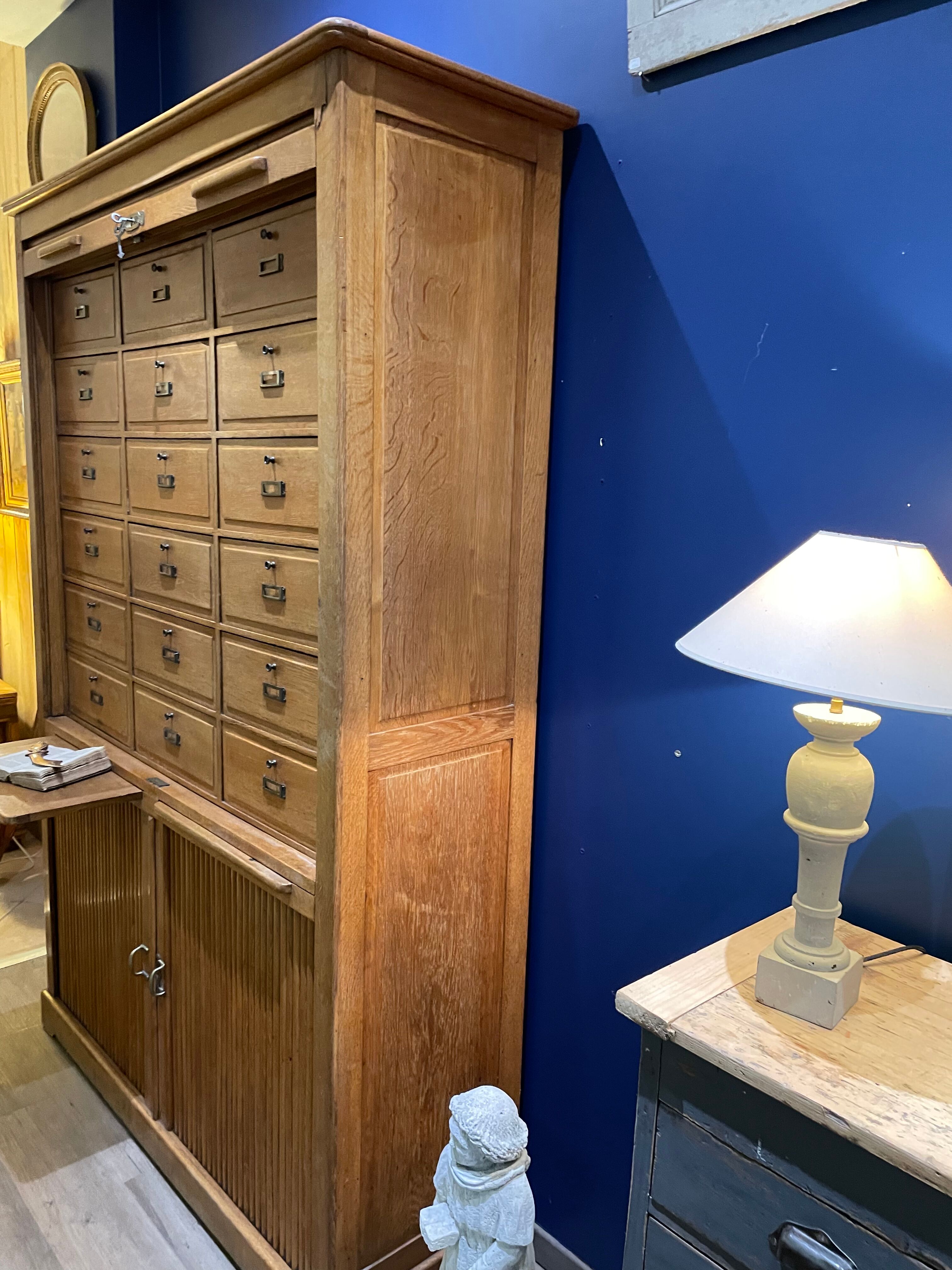 Notary trade furniture