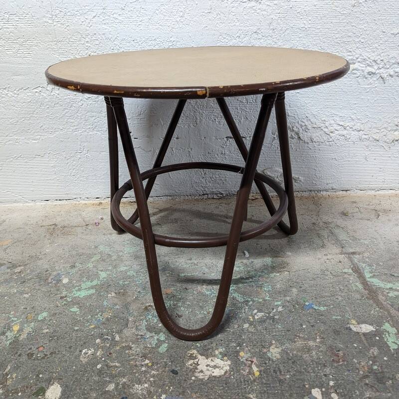 Round rattan coffee table