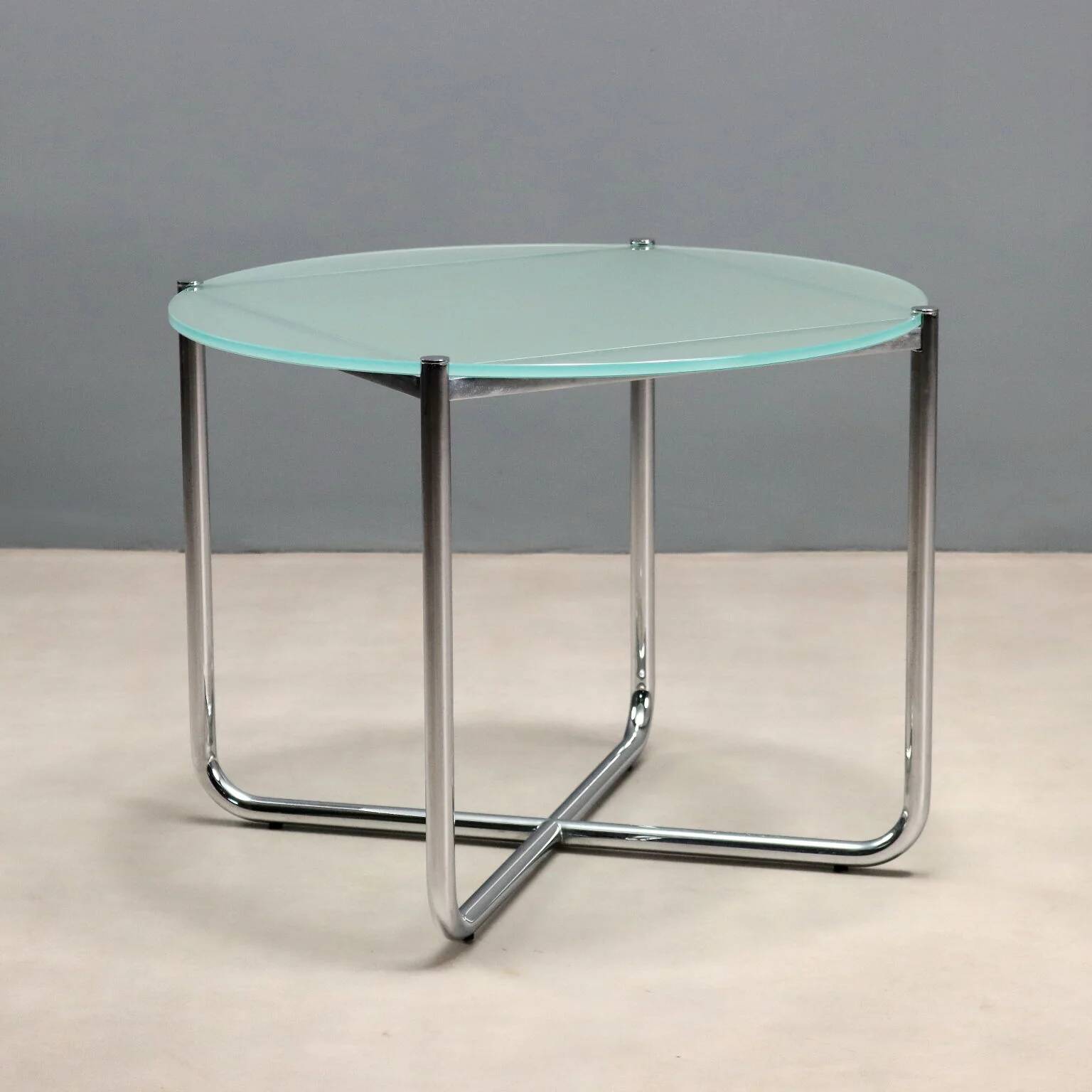 Knoll E01M coffee table designed by Mies van der Rohe, metal, 1990s.