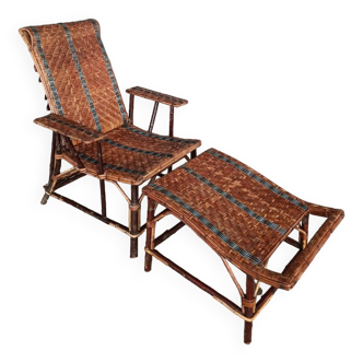 Chaise longue - vintage rattan wicker deckchair