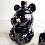 Teapot and cups