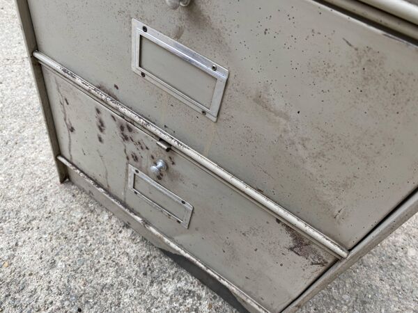 Meuble à 5 clapets casier industriel métal Ronéo 1950