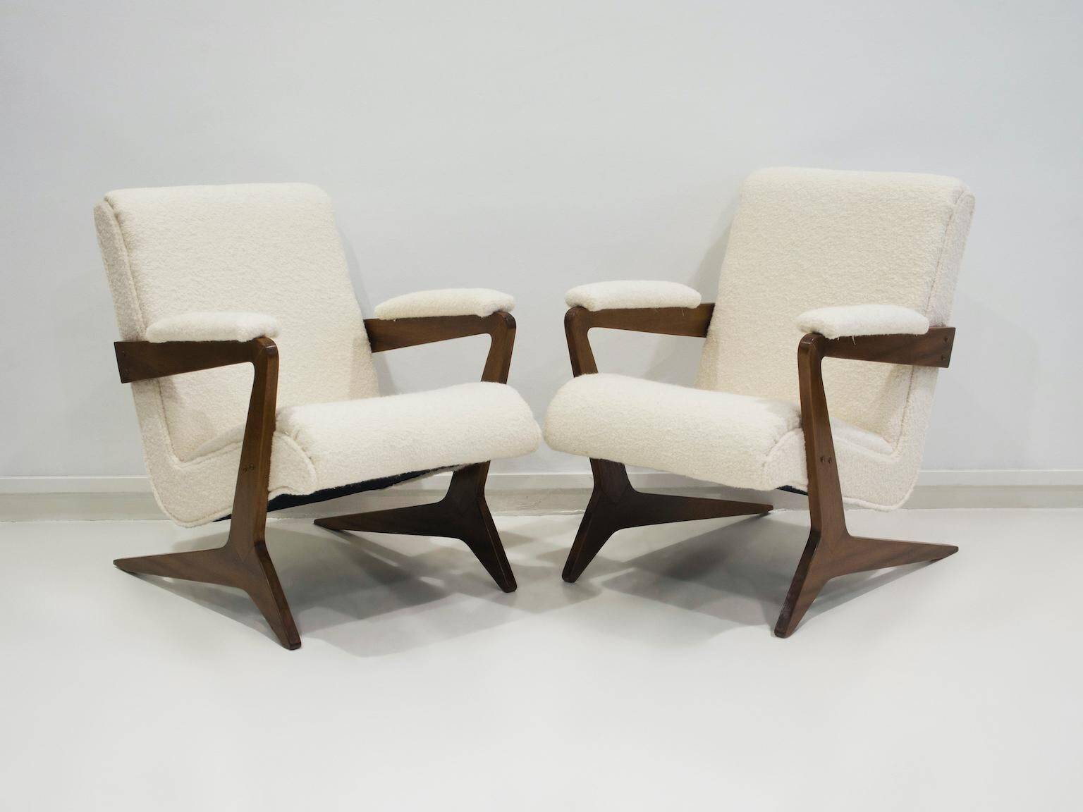 Paire de fauteuils José Zanine Caldas Zeca