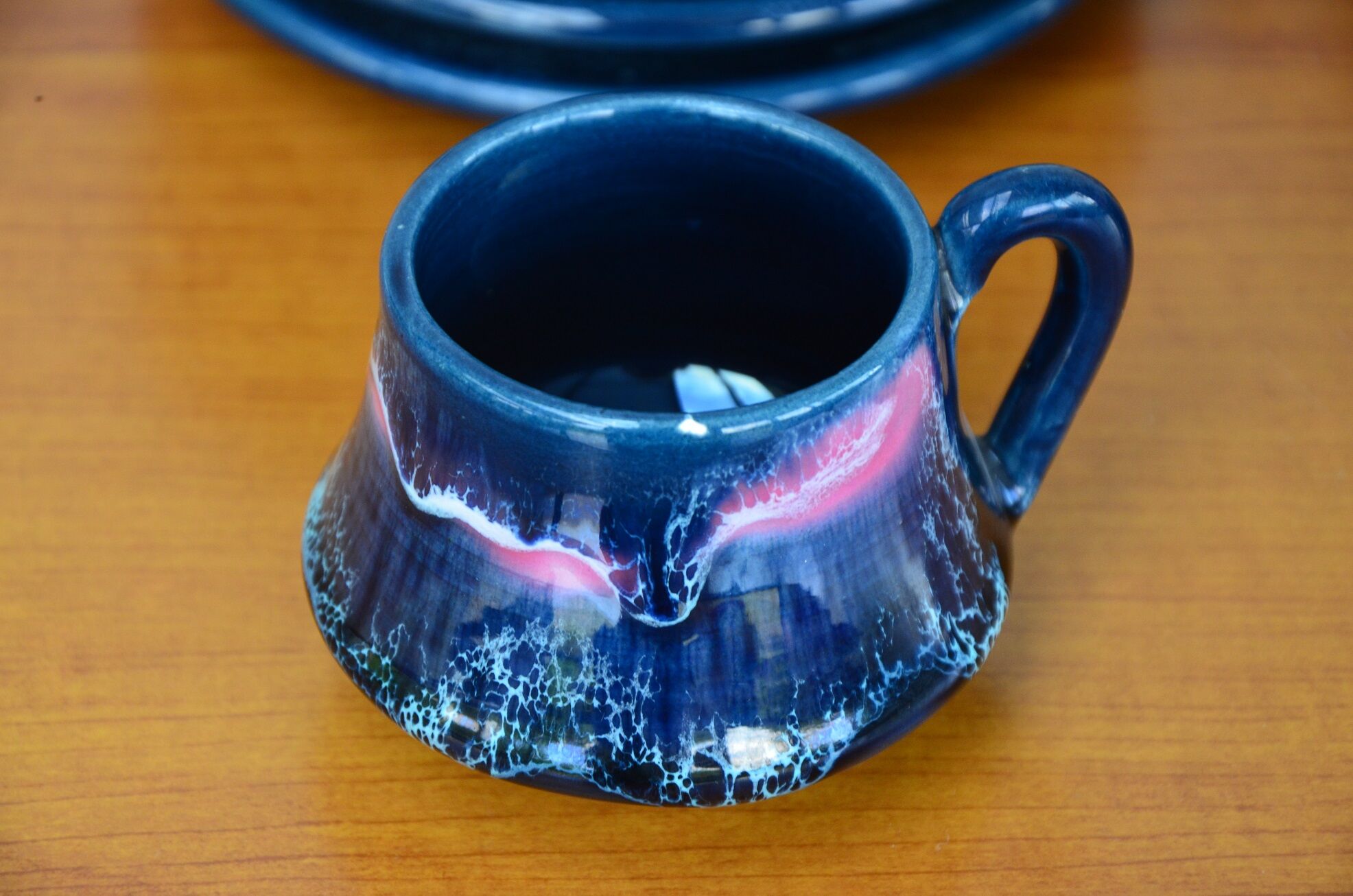 Vallauris blue and pink coffee service