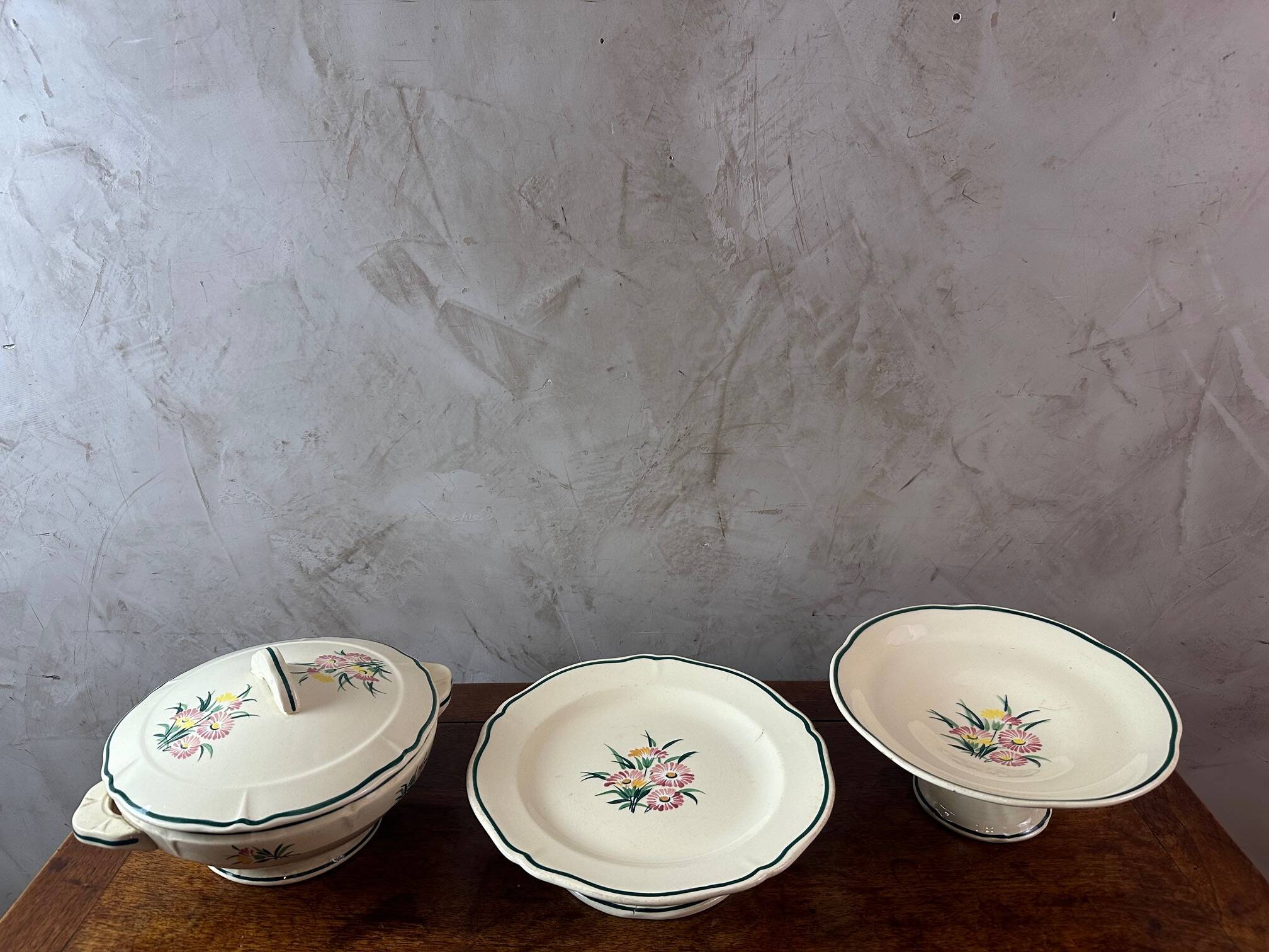 Hand painted Gien service