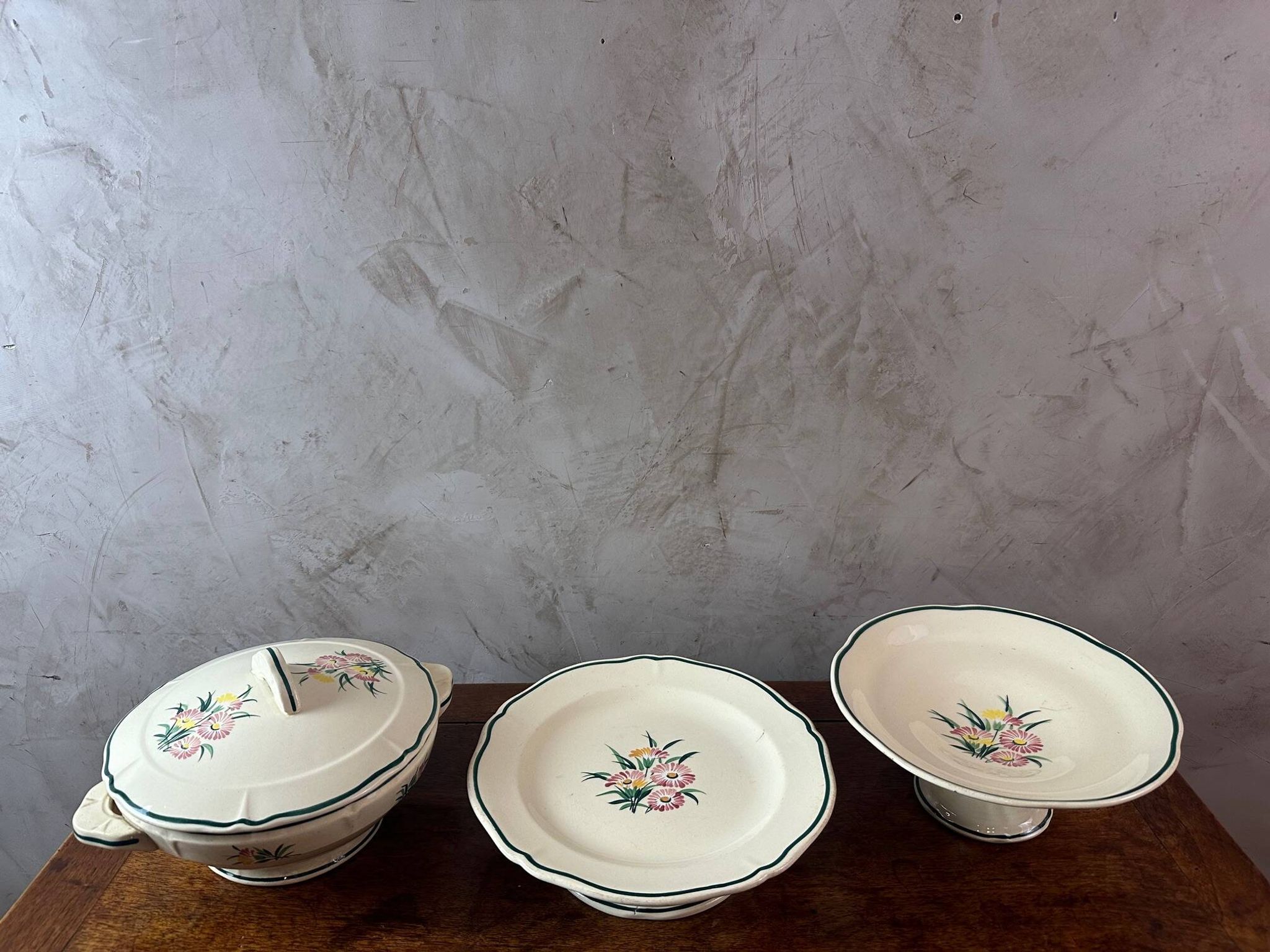 Hand painted Gien service