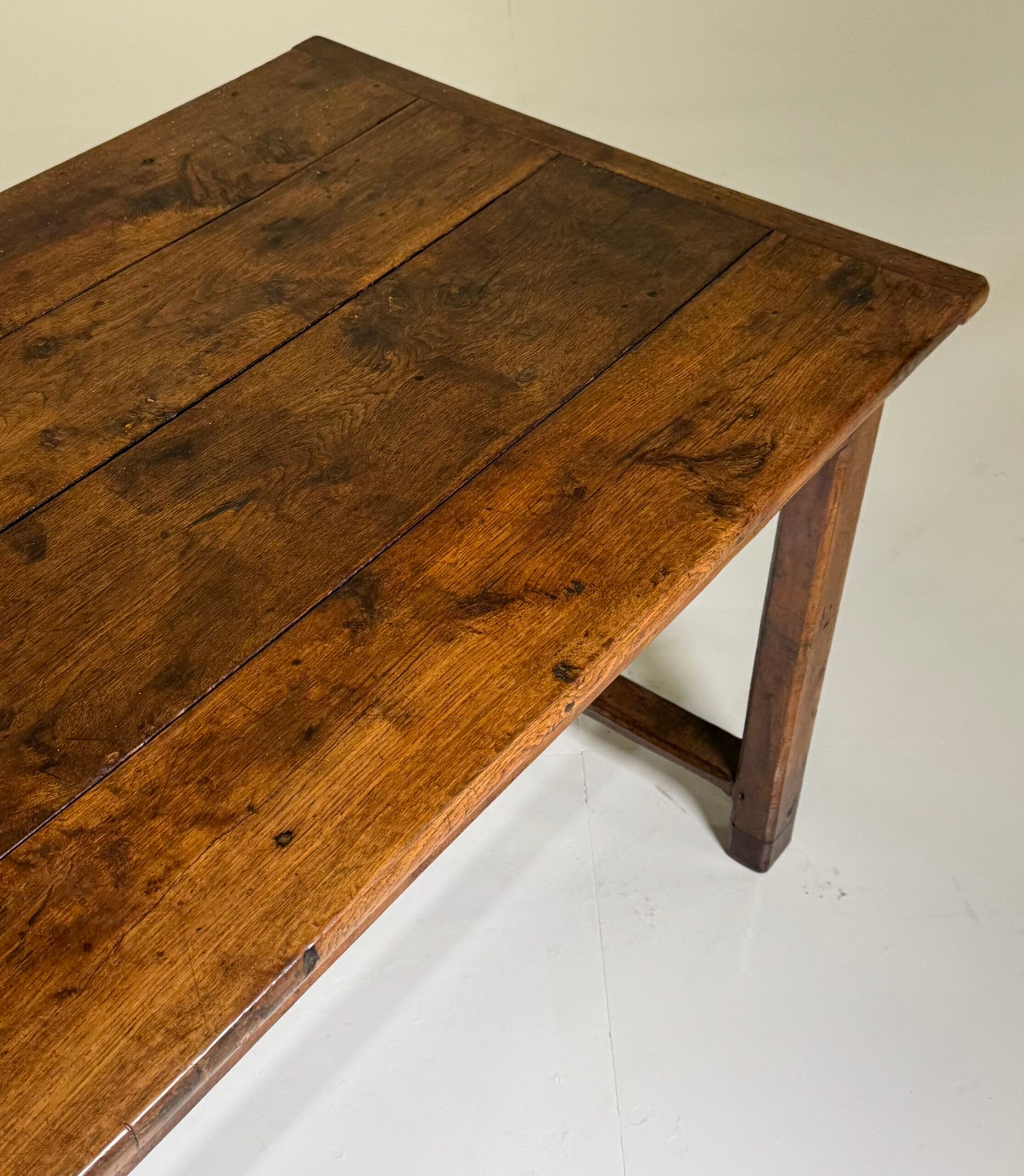 French dining table 188L