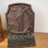 Serre-livres vintage en fonte - motif bateau ancien